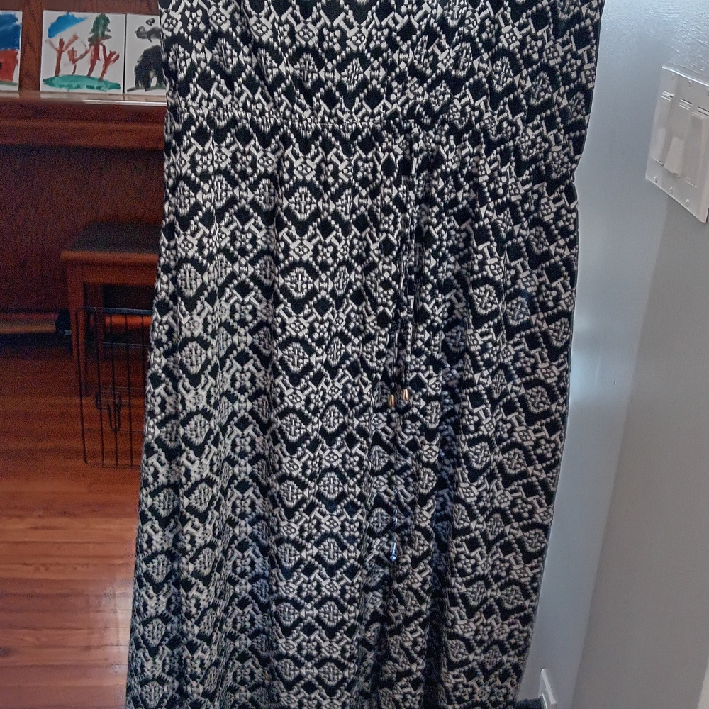 Xhilaration Black and White Maxi Dress